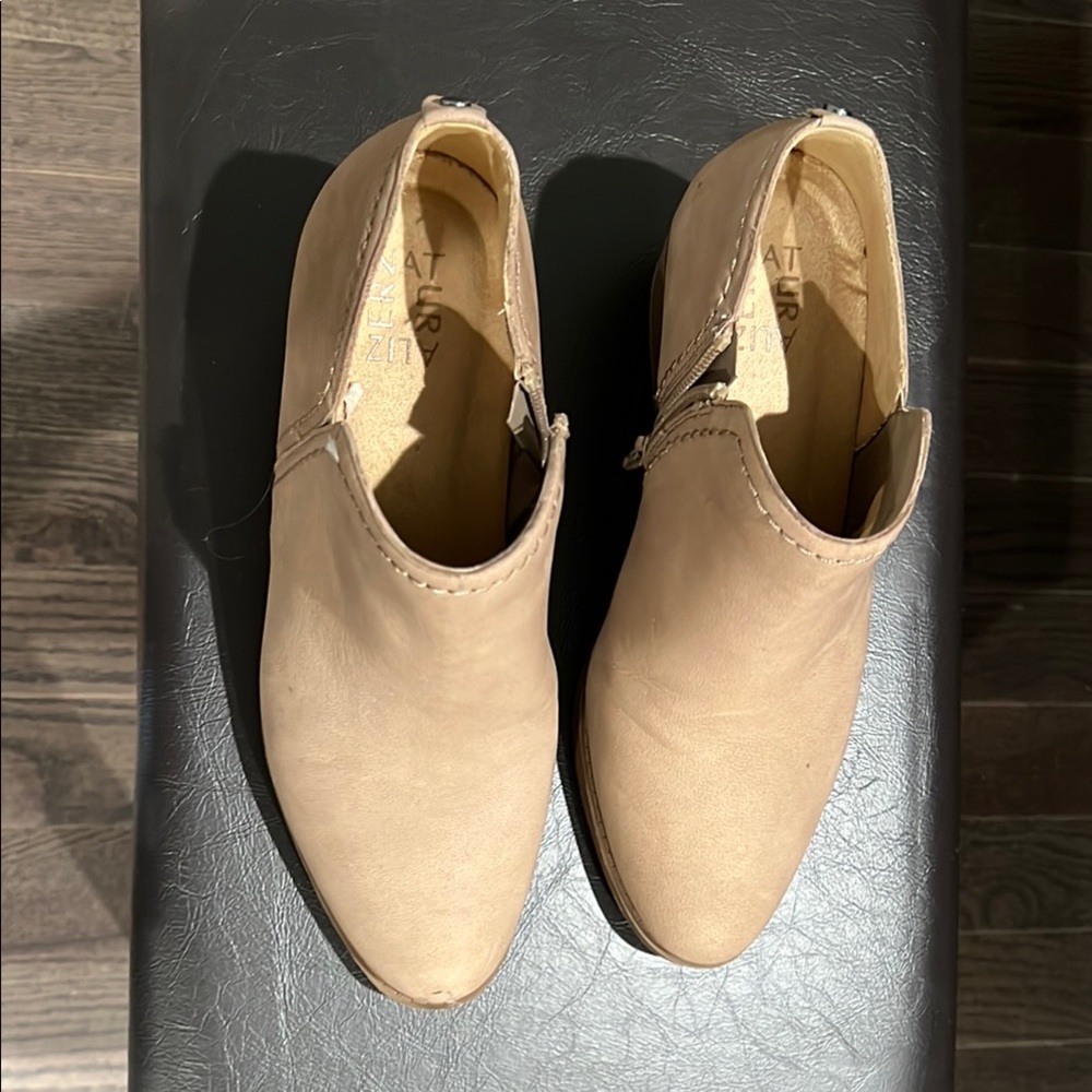 Women's Tan Leather booties